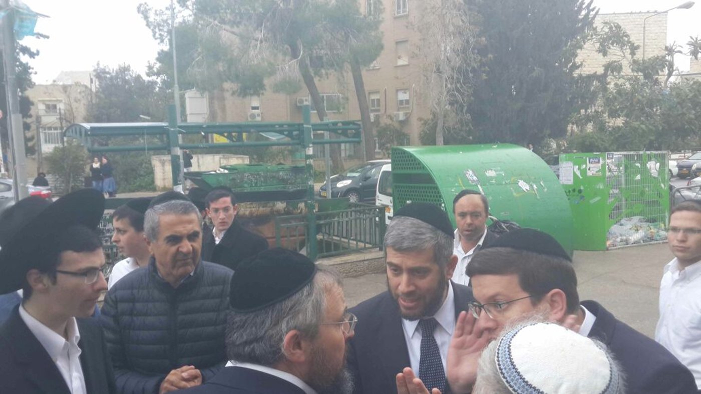 לקראת הריסה: מאות שוטרים ופקחים מפנים את הישיבה • תיעוד