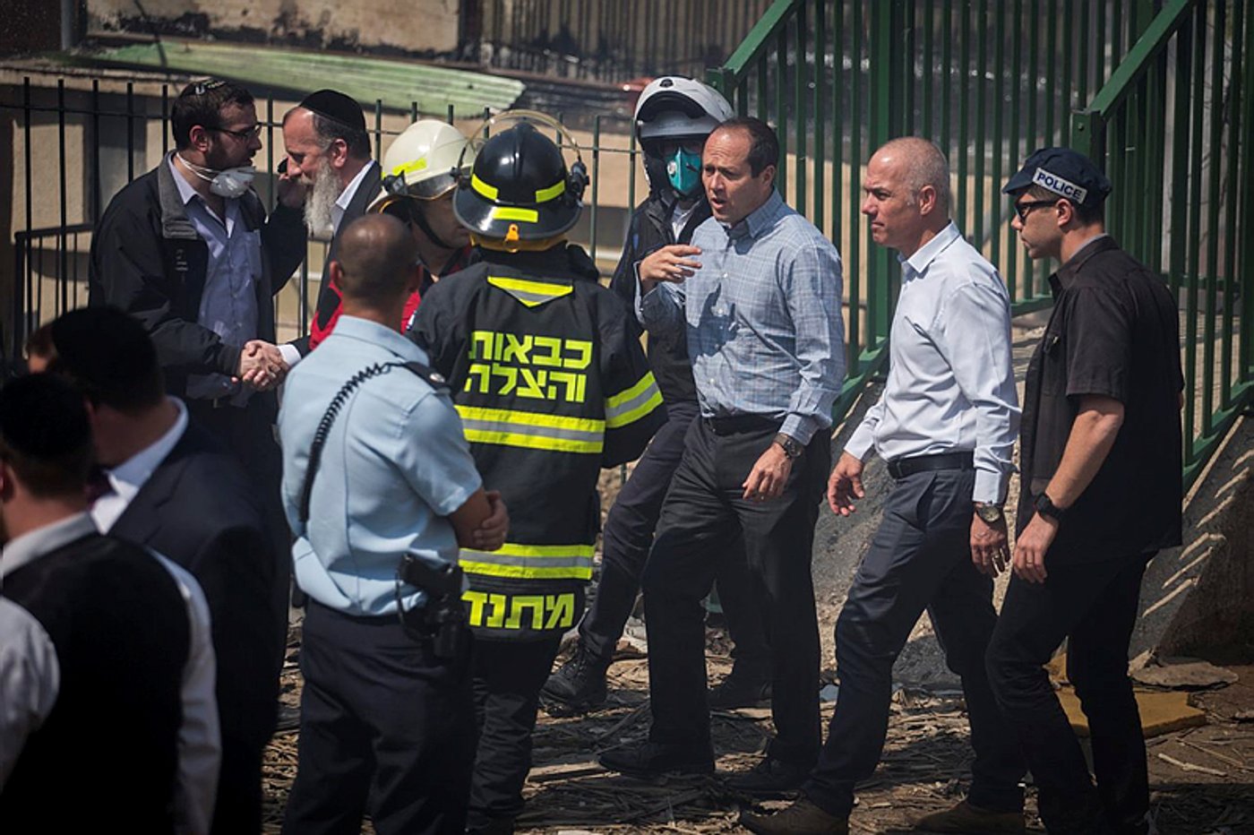 ניר ברקת בזירה