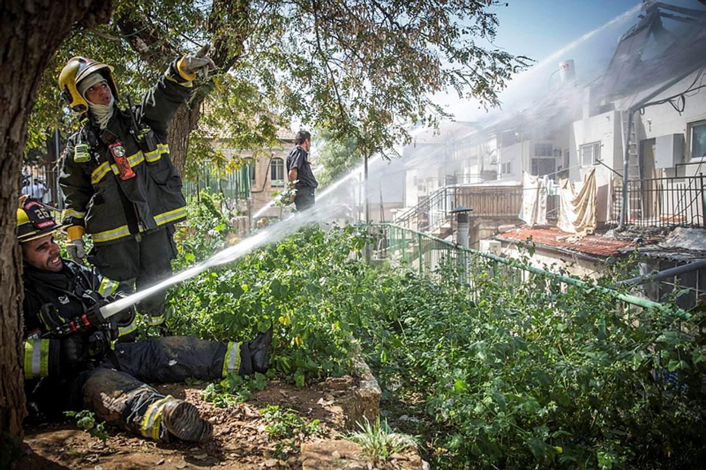 'הבית שלנו עלה בלהבות'; חשד: מאפיית מצות גרמה לשריפה