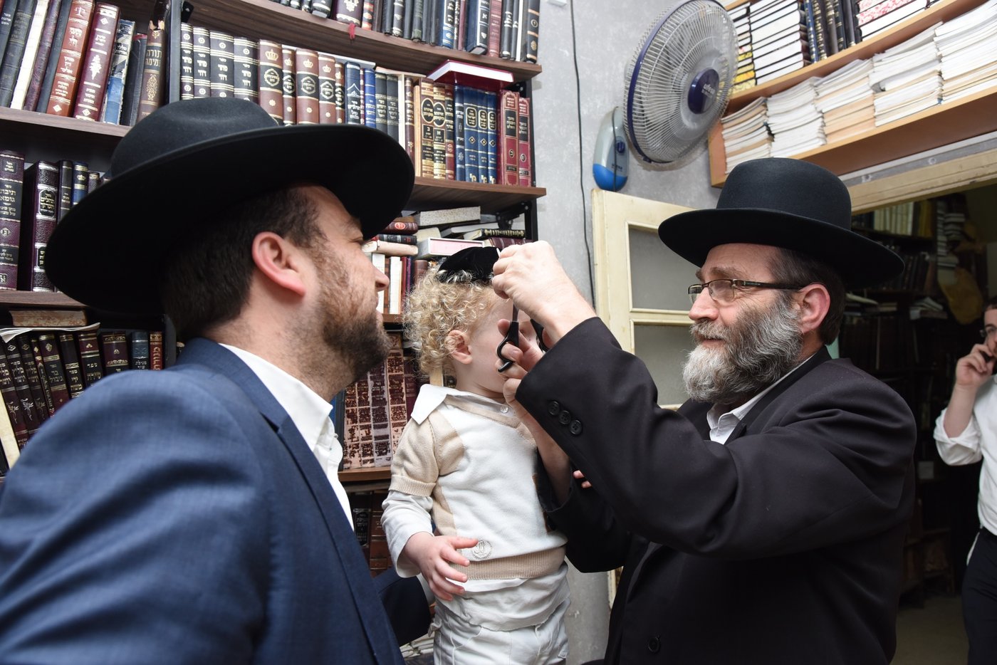 מדוע ביקר ח"כ גפני פעמיים בבית הגר"ח קנייבסקי? צפו