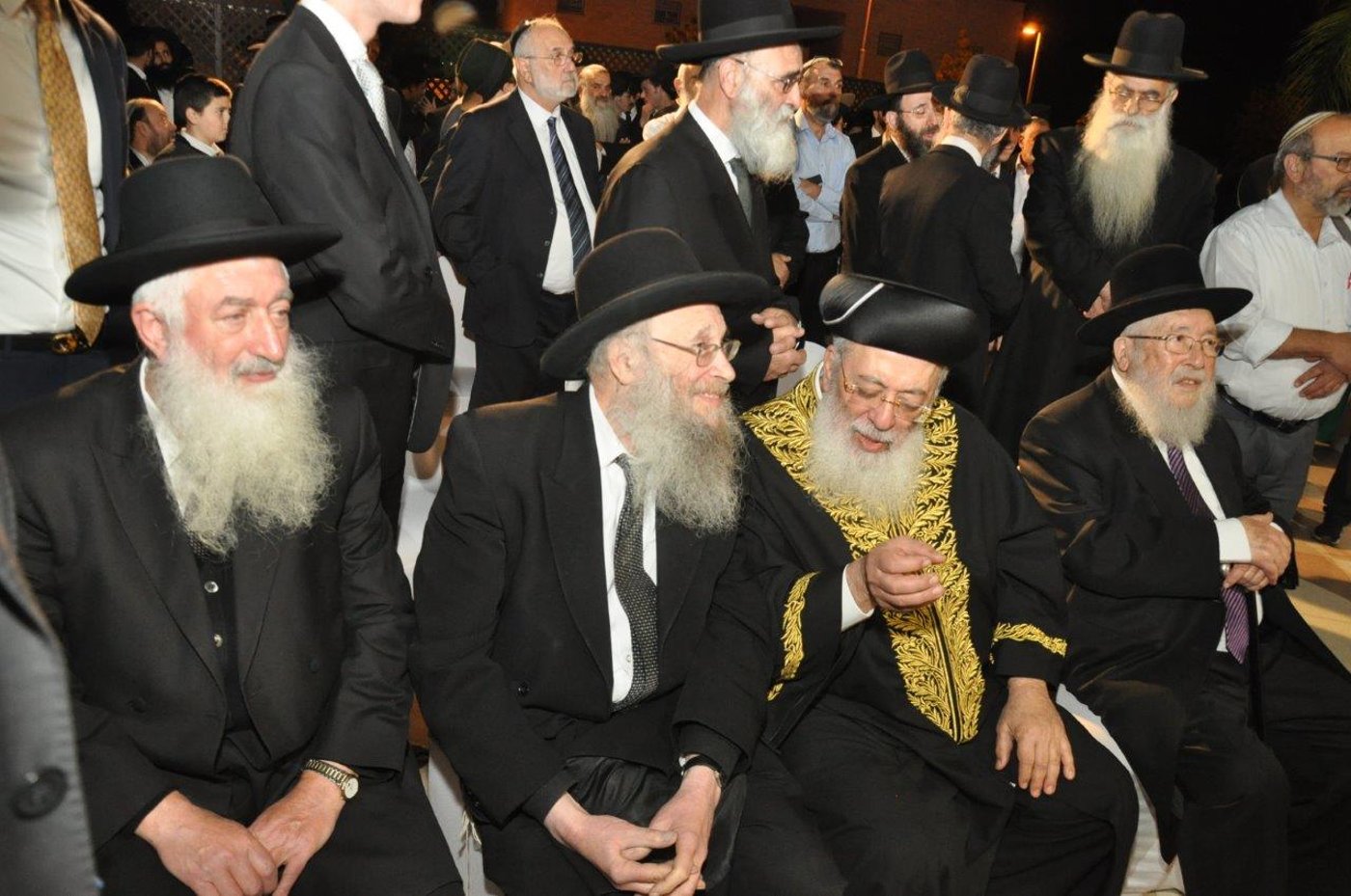 שמחת חתונת נכדת הראשל"צ ורבה של ירושלים הגר"ש עמאר