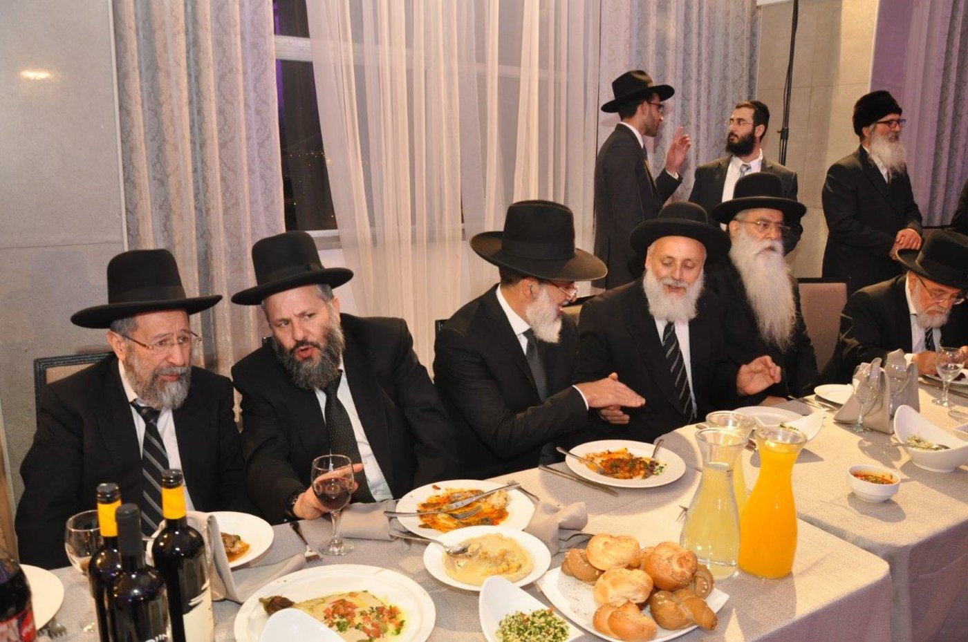 שמחת חתונת נכדת הראשל"צ ורבה של ירושלים הגר"ש עמאר