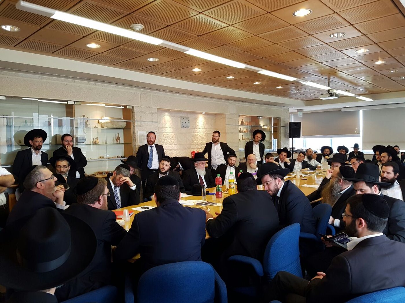 צביקה כהן יממן את ישיבות בין הזמנים בירושלים