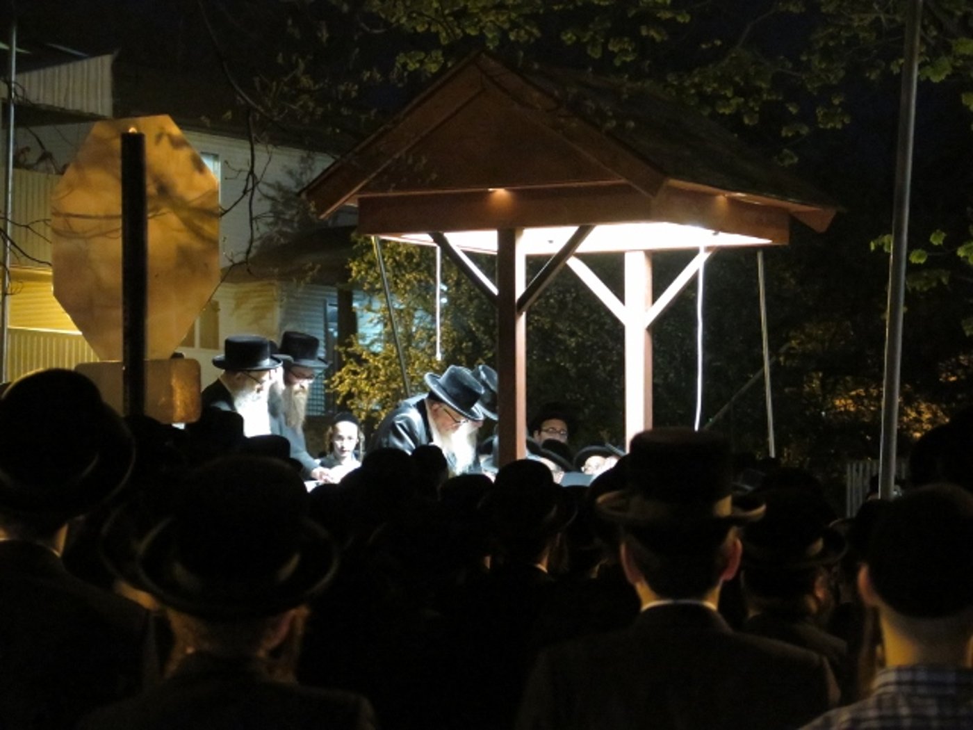 חג הפסח בחצר סקווירא • תיעוד