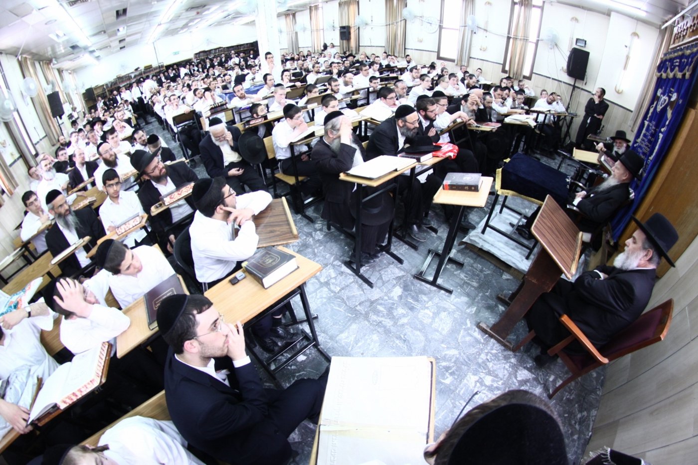 רבי גרשון אדלשטיין: "יש יצר הרע לדעת נייעס, אפשר להיגמל"