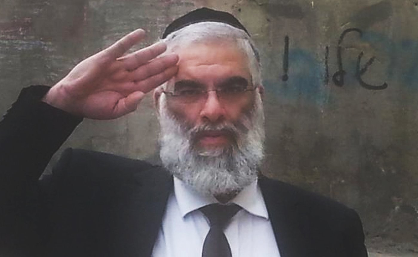 הרב עובדיה כהן, הוא לא האיש שמאחורי "אומץ לחרדים"