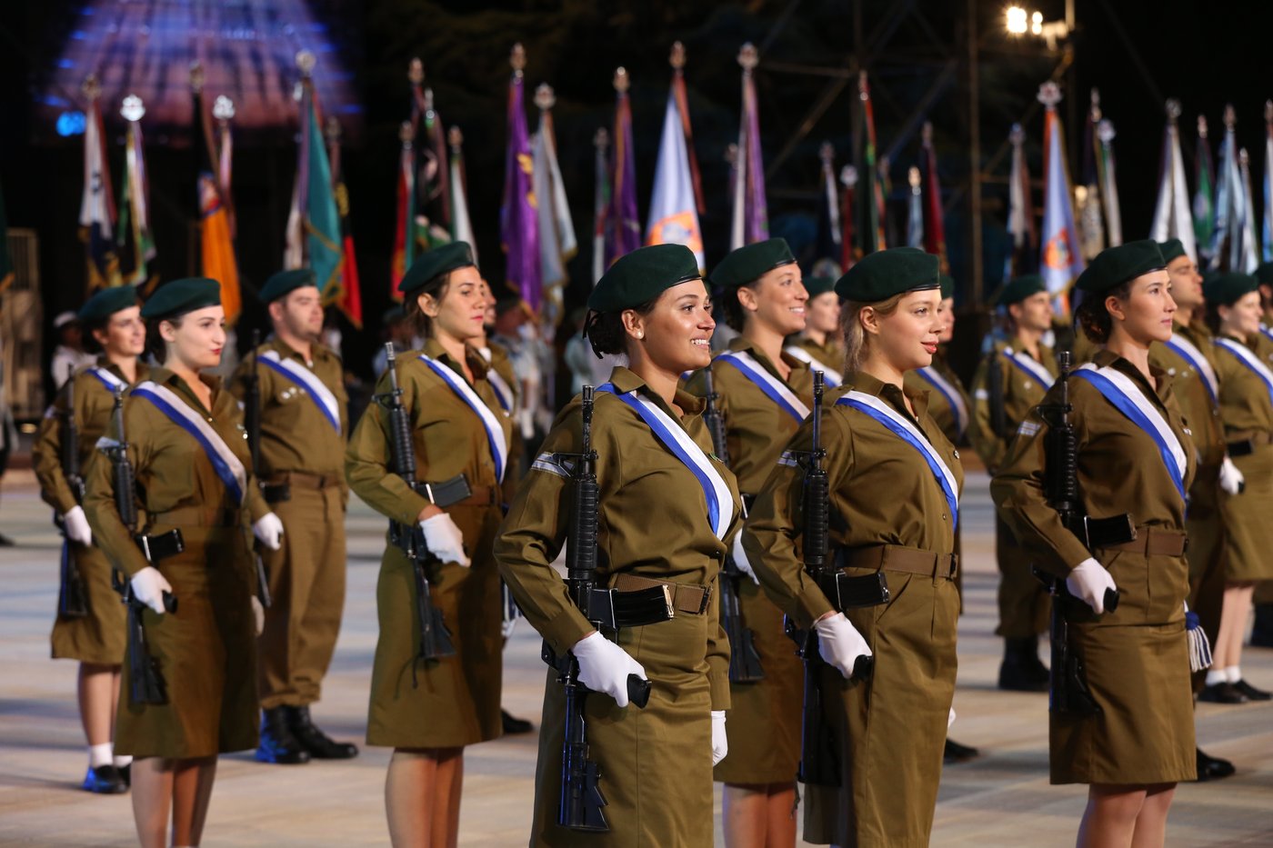 גלרית ענק: טקס יום העצמאות בהר הרצל