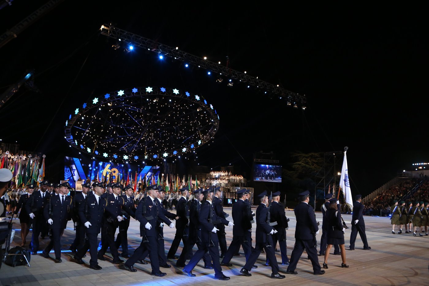 גלרית ענק: טקס יום העצמאות בהר הרצל
