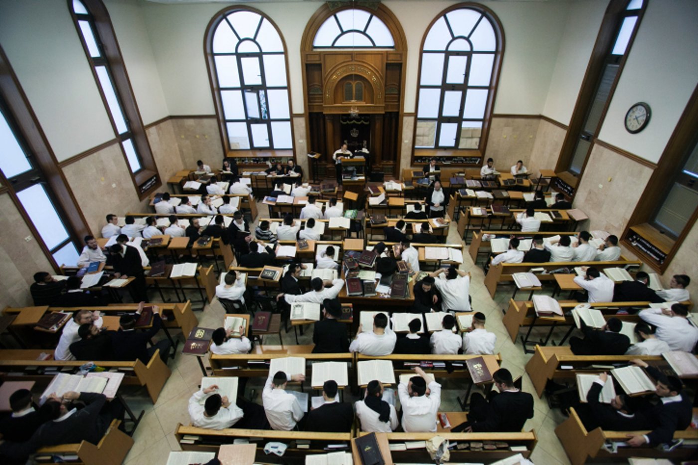 ישיבת מיר. ארכיון