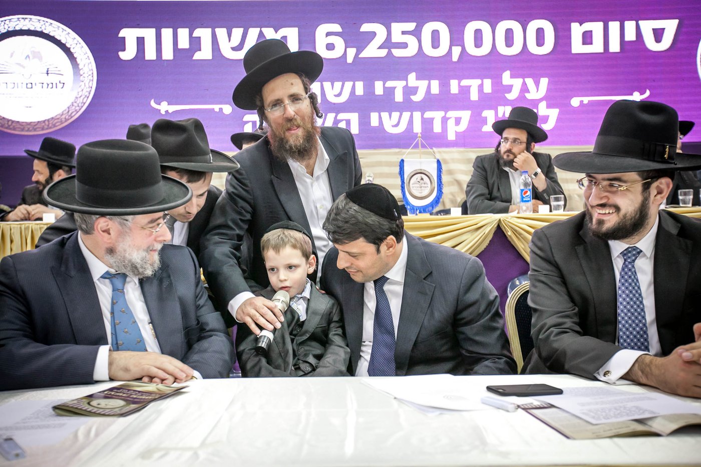 הילדים שרו "כד יתבין" ברוסית, הנגיד ממוסקבה התרגש