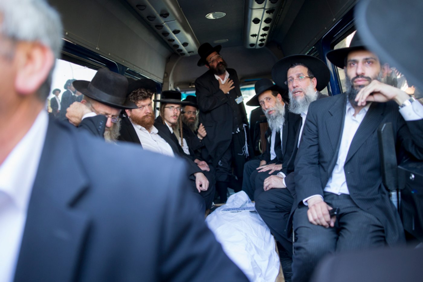 תיעוד דומע: מסע הלווית אשת נשיא המועצת