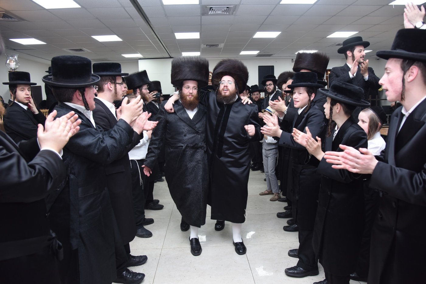 השבע ברכות שערך ראש ישיבת שומרי אמונים • צפו