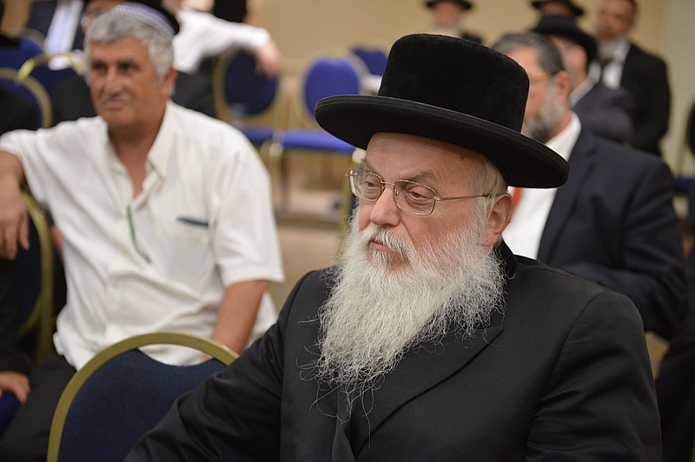 הגר"י יוסף: בחרו אתכם להיות שופטים, תפסיקו להתערב לנו