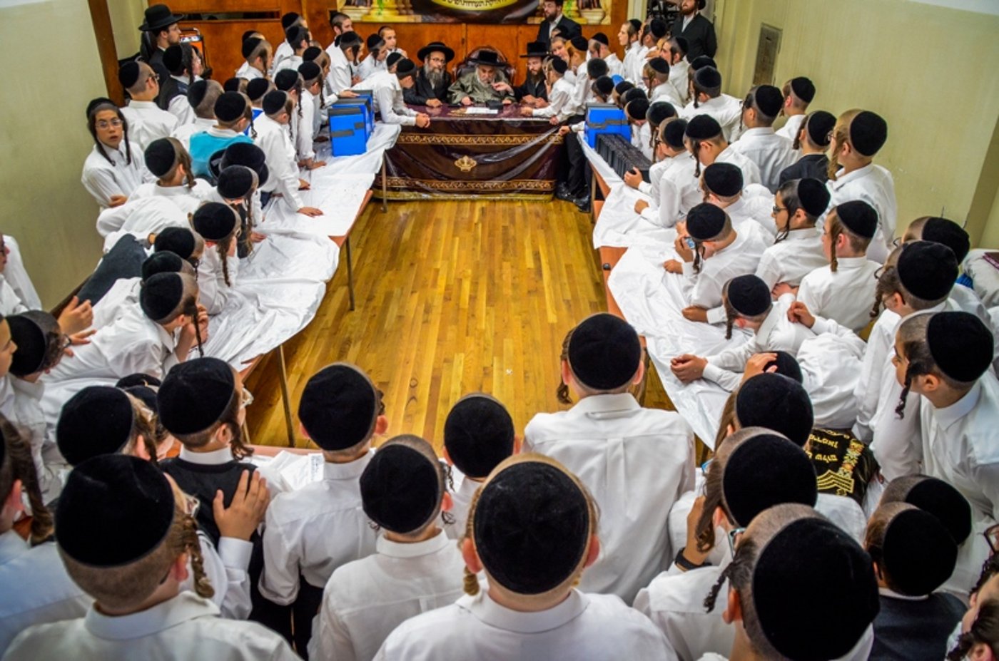 תלמידי ה'מתמידים' זכו לברכה מהגאב"ד הישיש