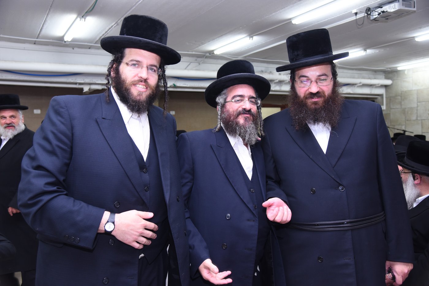 גלריה • אירוסי בת הרב יהושע וינברגר מבעלזא