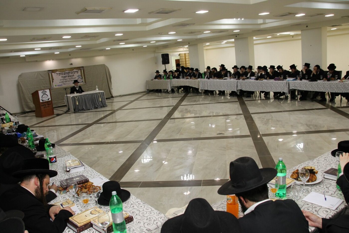 הכינוס השנתי של רבני "שערי הוראה". צפו