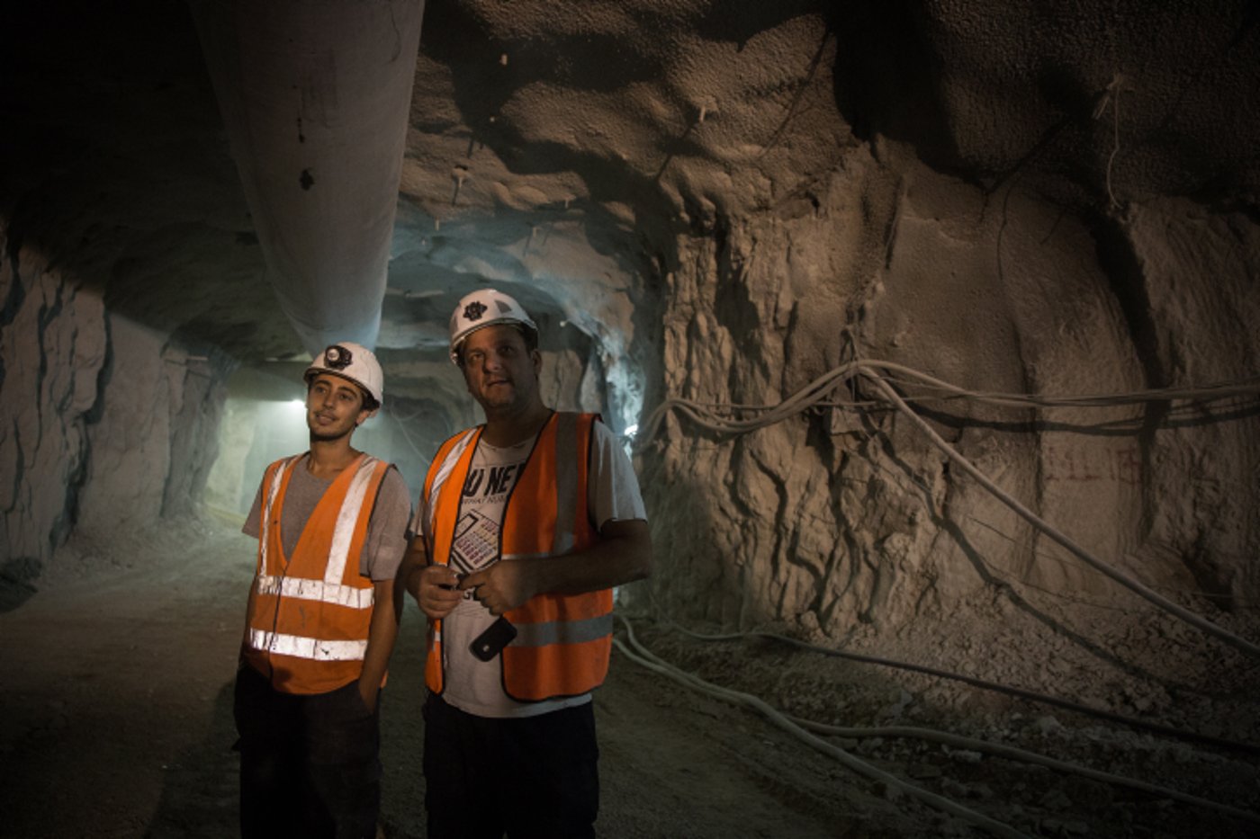 הר המנוחות תחתית: מנהרות קבורה לעשרות אלפים