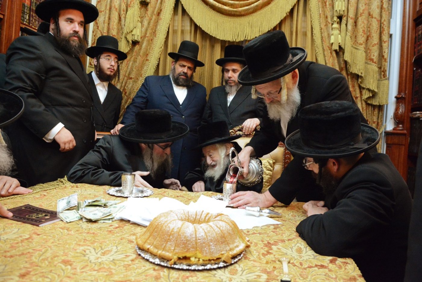 האדמו"ר הישיש מסקולען בא להודות לנגיד התורם | צפו