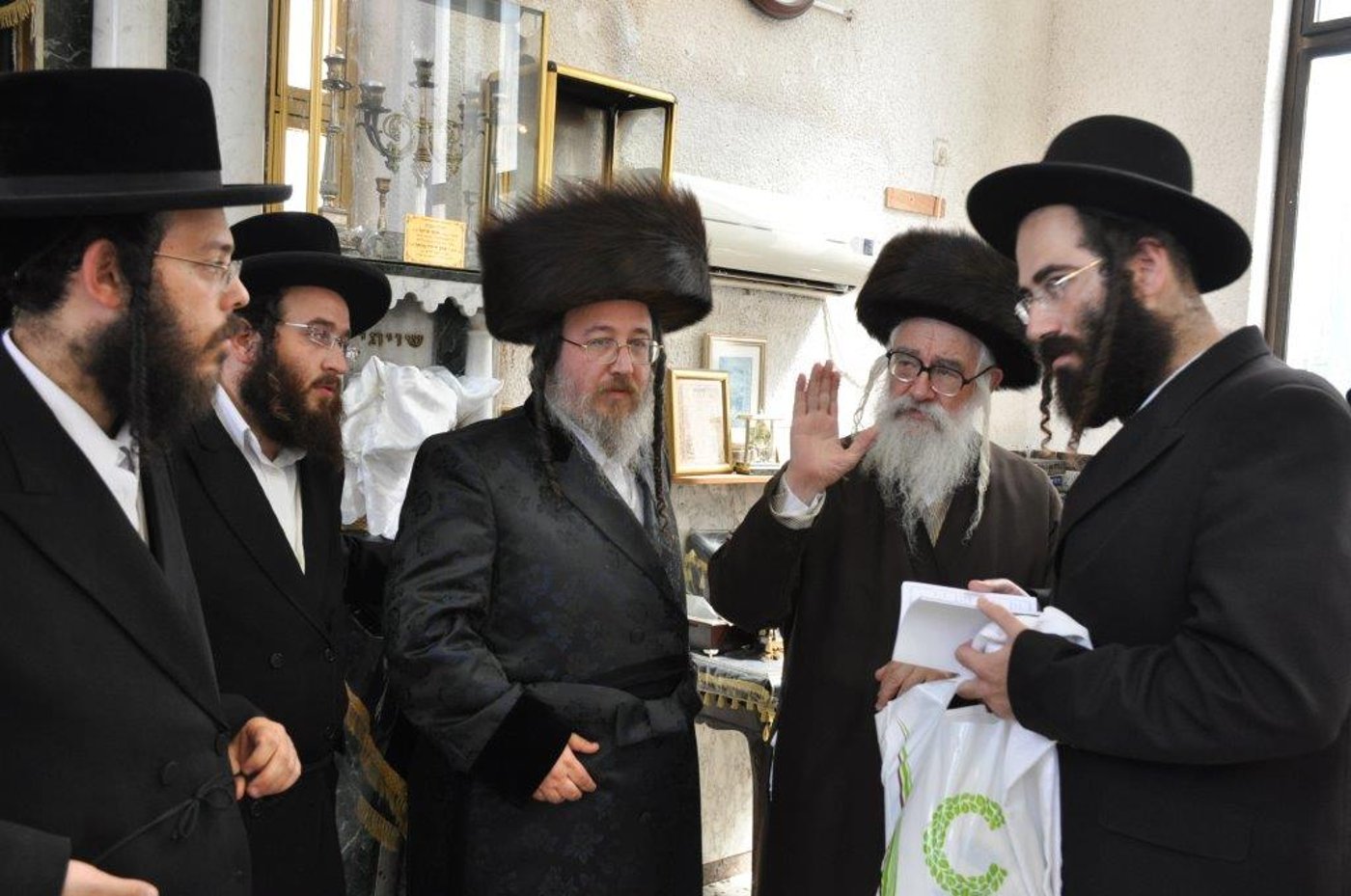 תיעוד: שמחת הברית לנין האדמו"ר ממשכנות הרועים