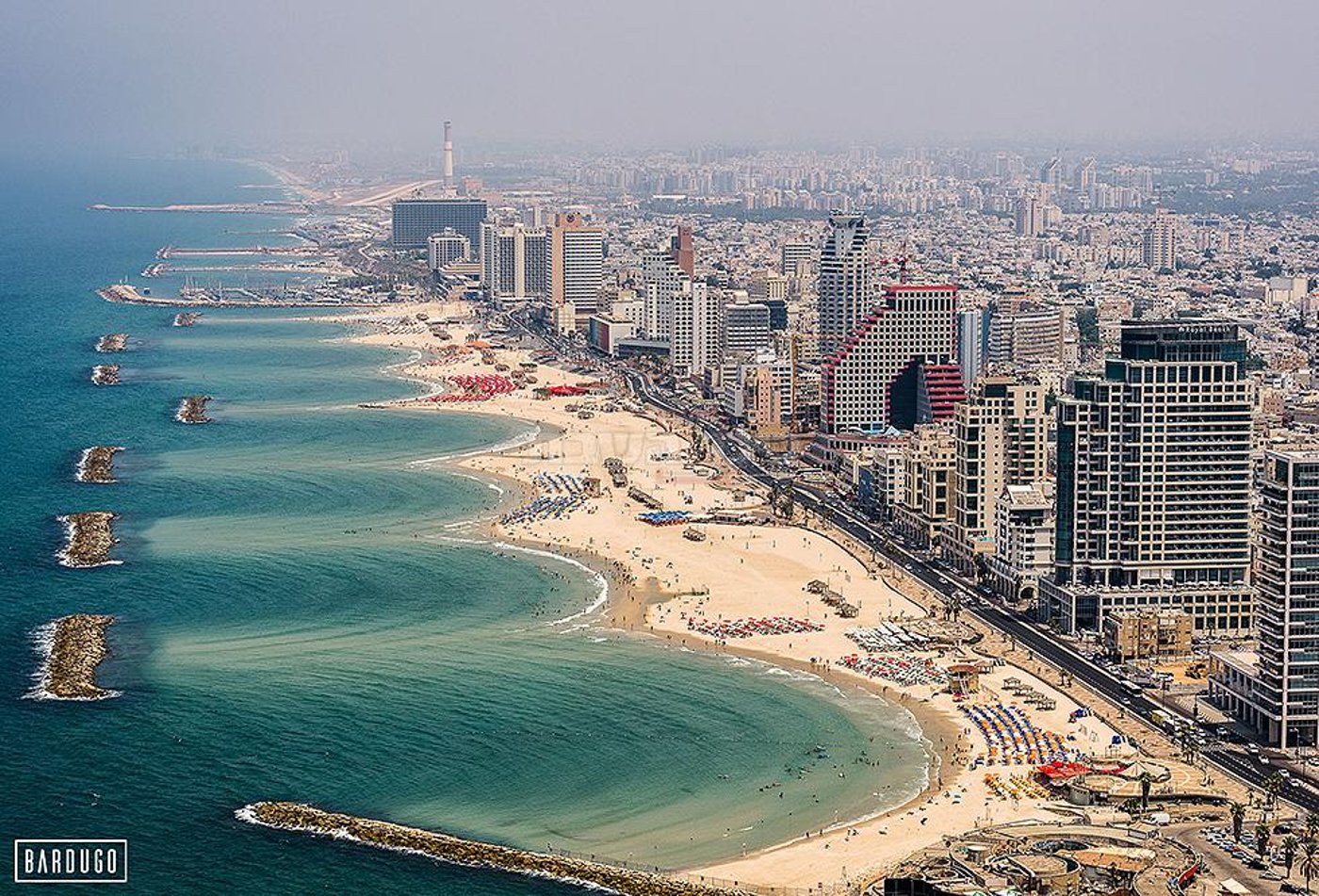 התערוכה המרהיבה של ישראל ברדוגו • צפו