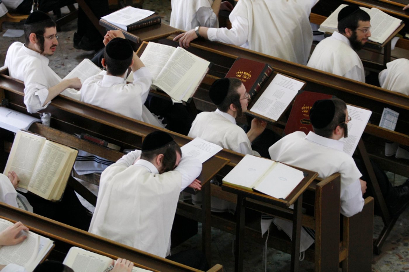לימוד תורה, רק אם האישה מפרנסת? אילוסטרציה