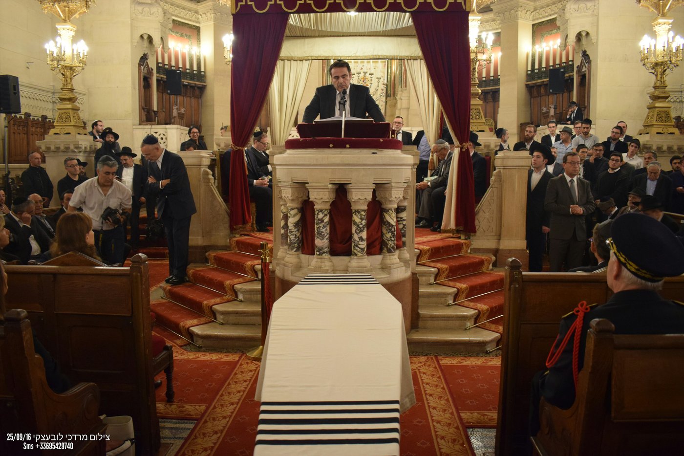 תיעוד ענק: מסע ההלוויה של הרב סיטרוק זצ"ל