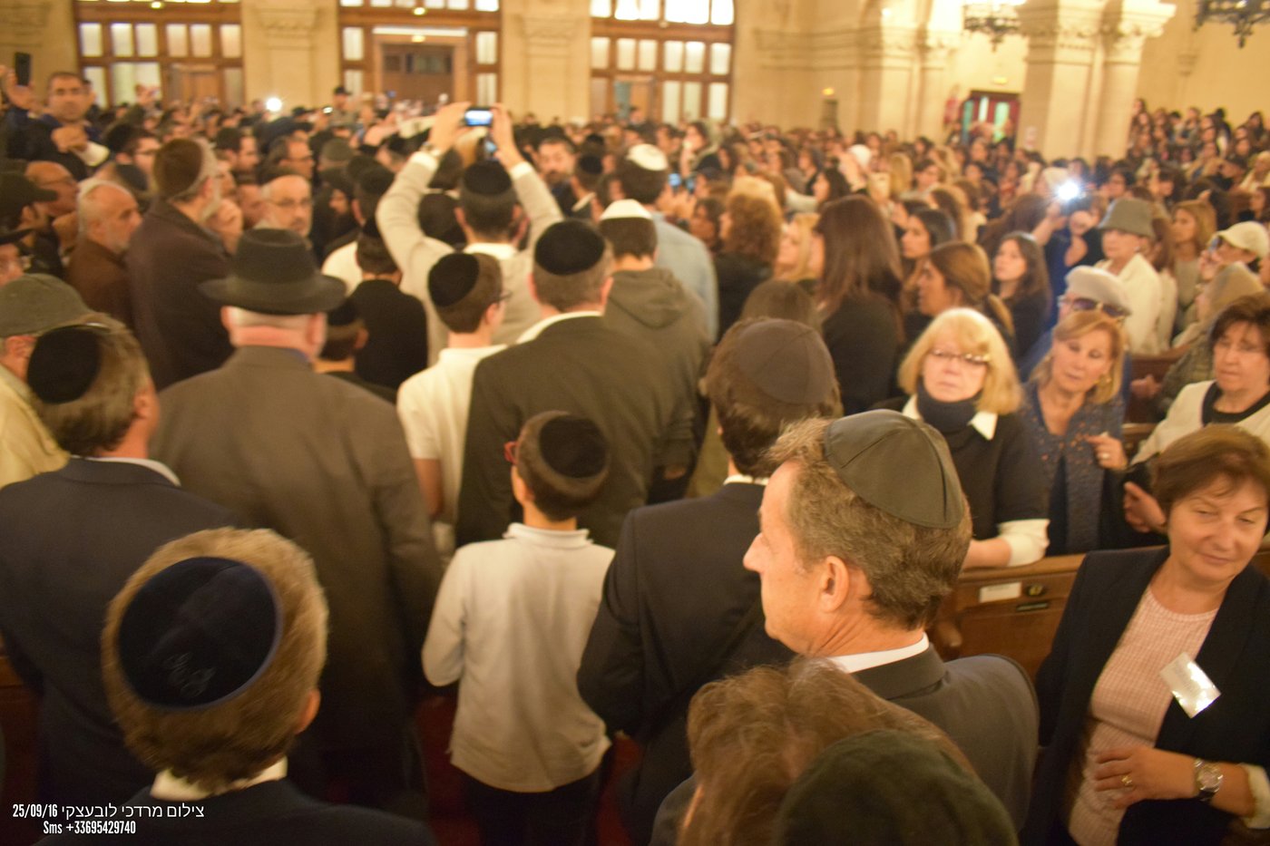 תיעוד ענק: מסע ההלוויה של הרב סיטרוק זצ"ל