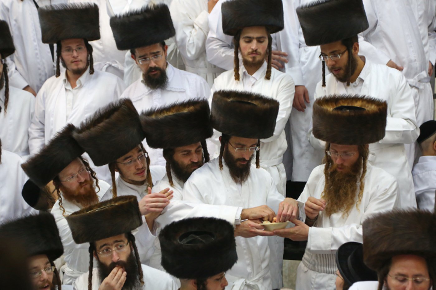 ערב יום כיפור בלעלוב: מלקות וטיש | צפו