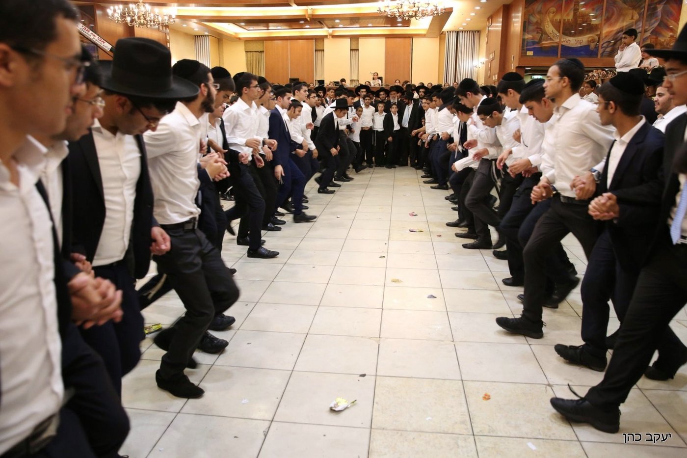צפו: שמחת בית השואבה של העדה התימנית