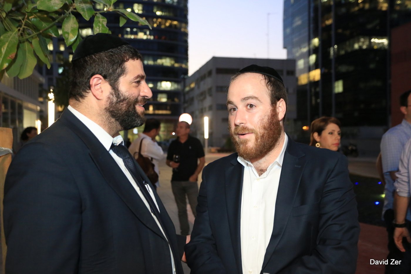גלריה: נחנך הבניין הגדול ביותר בבני ברק