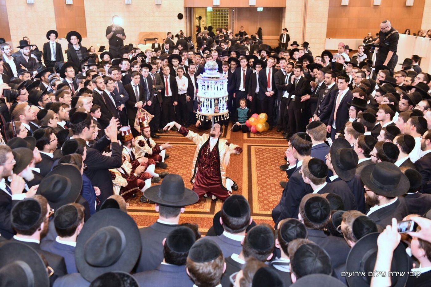 הכלה מקו 402: 'חסד ק-ל עלי כל היום'