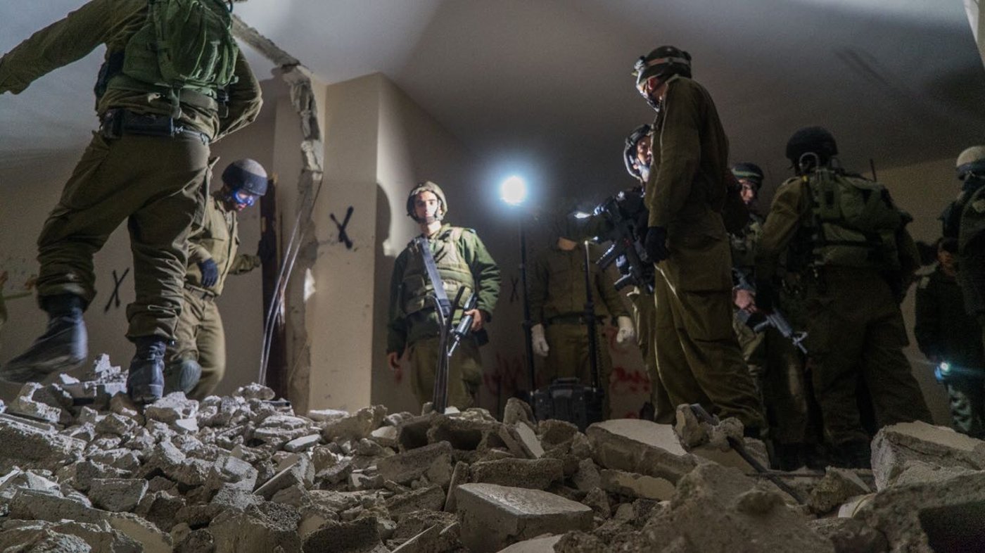 צה"ל הרס את בית המחבל שרצח אזרחית ולוחם יס"מ. צפו