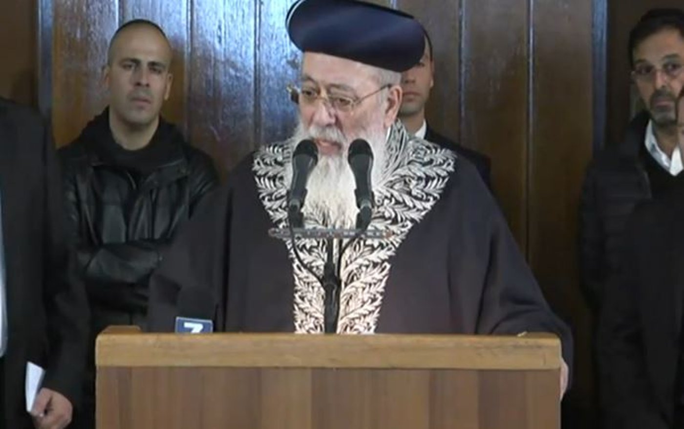 הראשל"צ הגר"ש עמאר סופד בלוויה