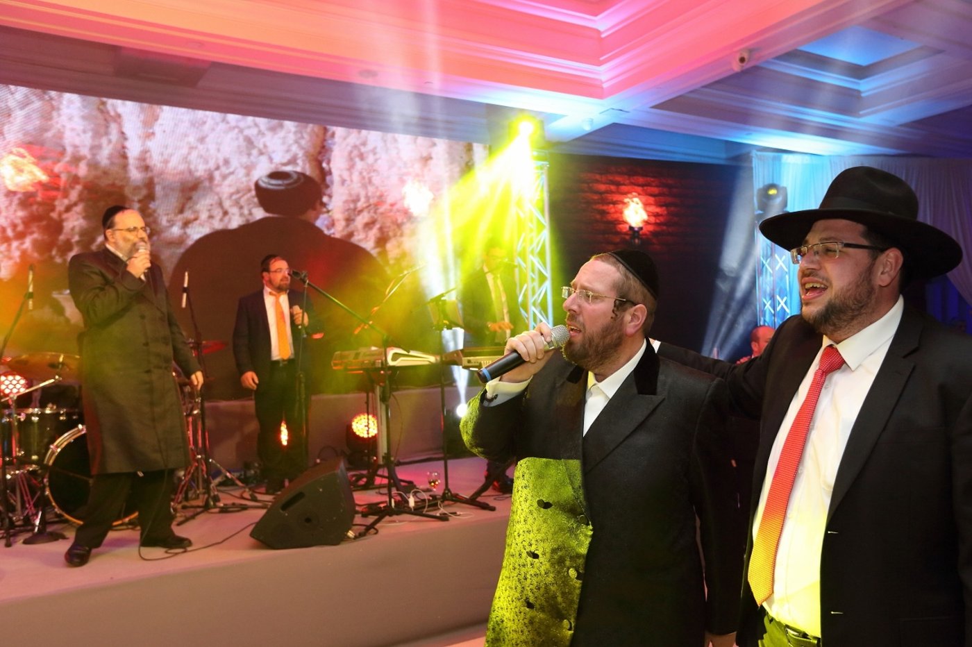דינר מיוחד: אנשי העסקים חטפו אברכים
