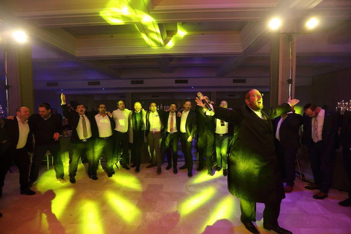 דינר מיוחד: אנשי העסקים חטפו אברכים