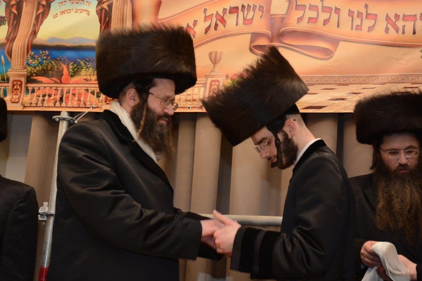 שמחת החתונה בחצר שאץ אשדוד. תיעוד