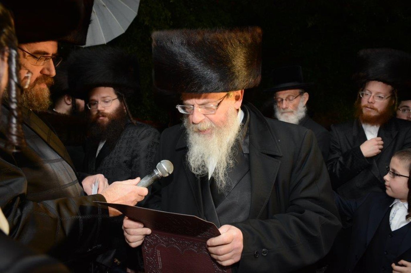 שמחת החתונה בחצר שאץ אשדוד. תיעוד