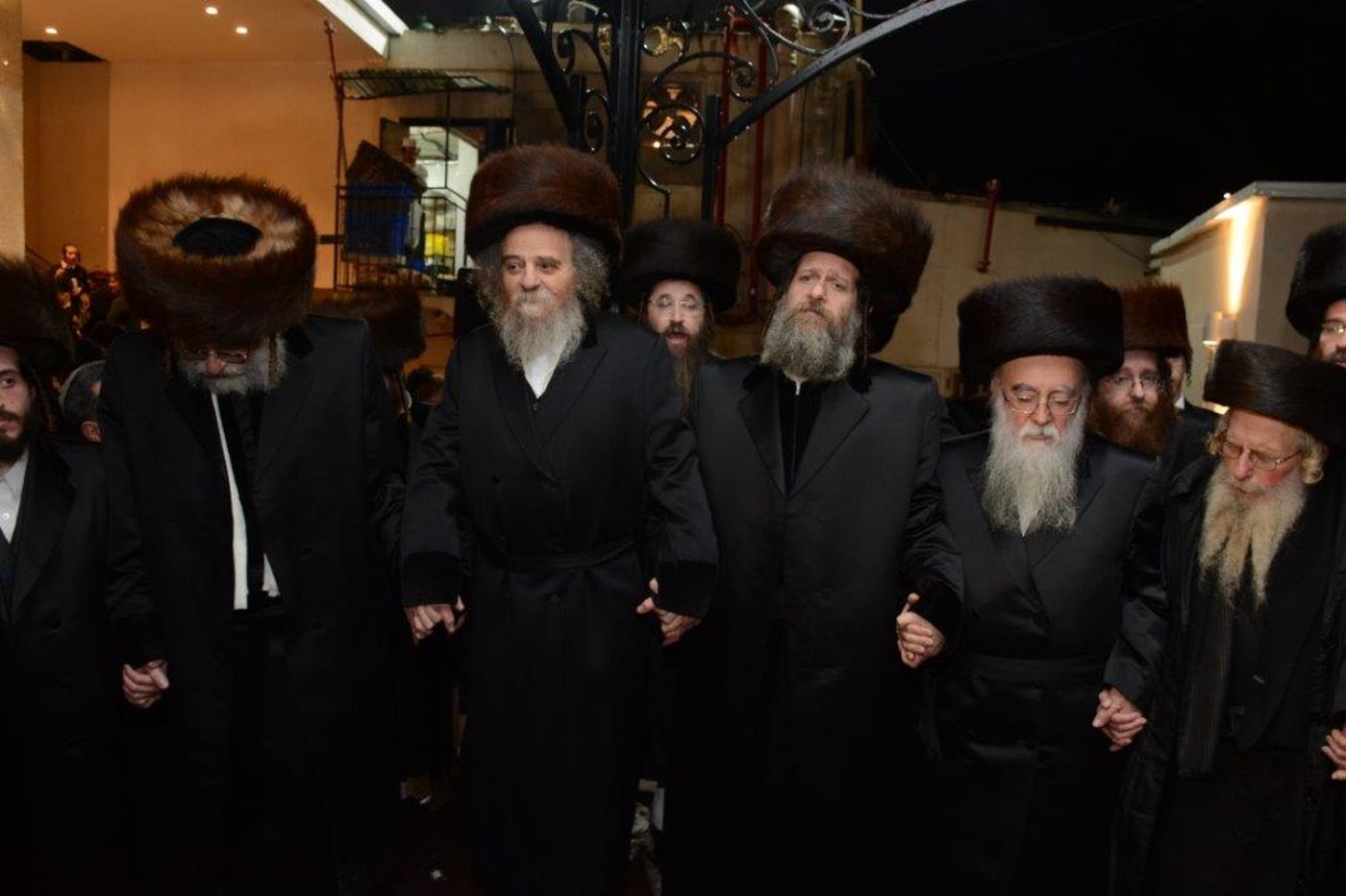 שמחת החתונה בחצר שאץ אשדוד. תיעוד