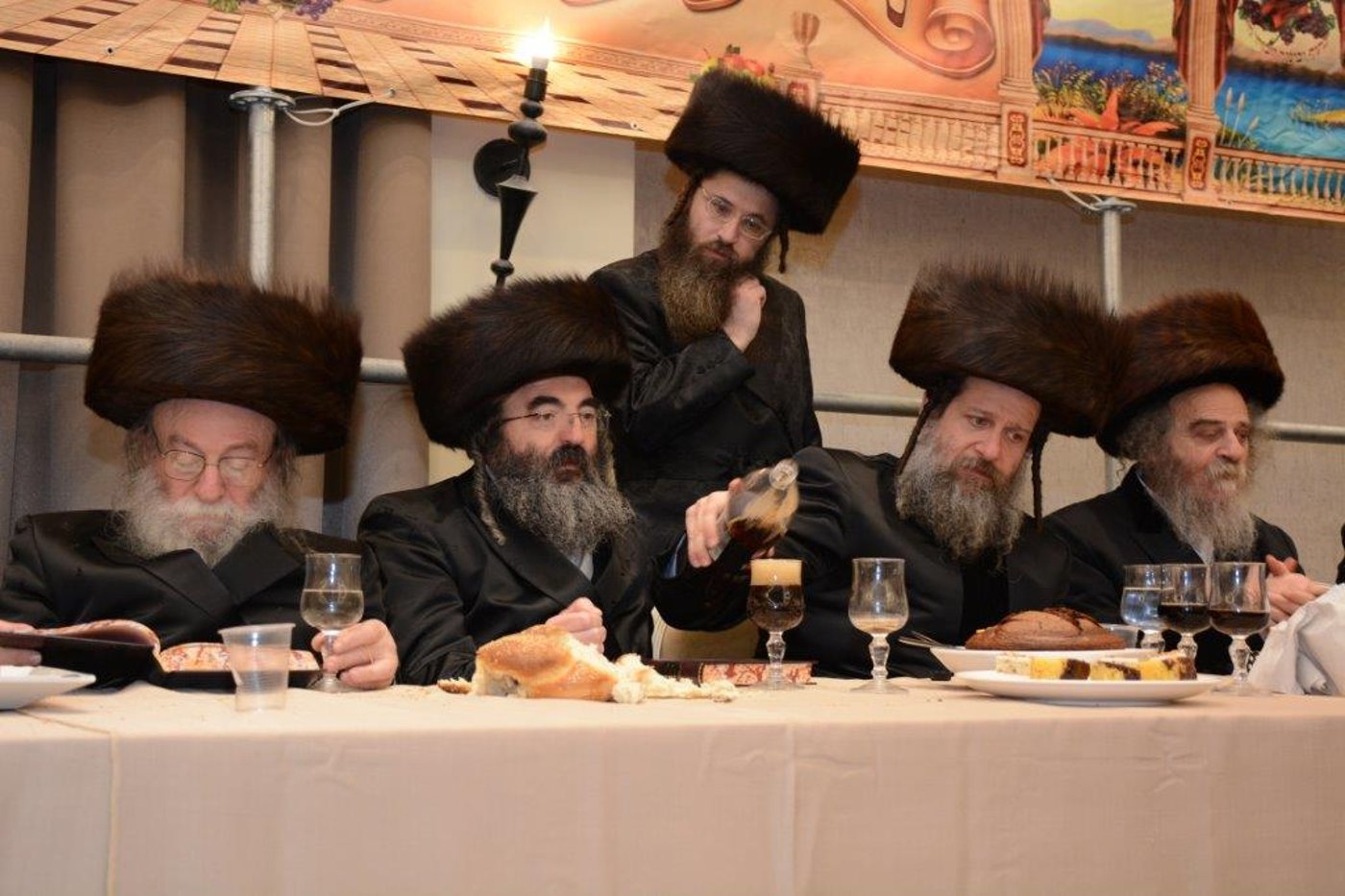 שמחת החתונה בחצר שאץ אשדוד. תיעוד