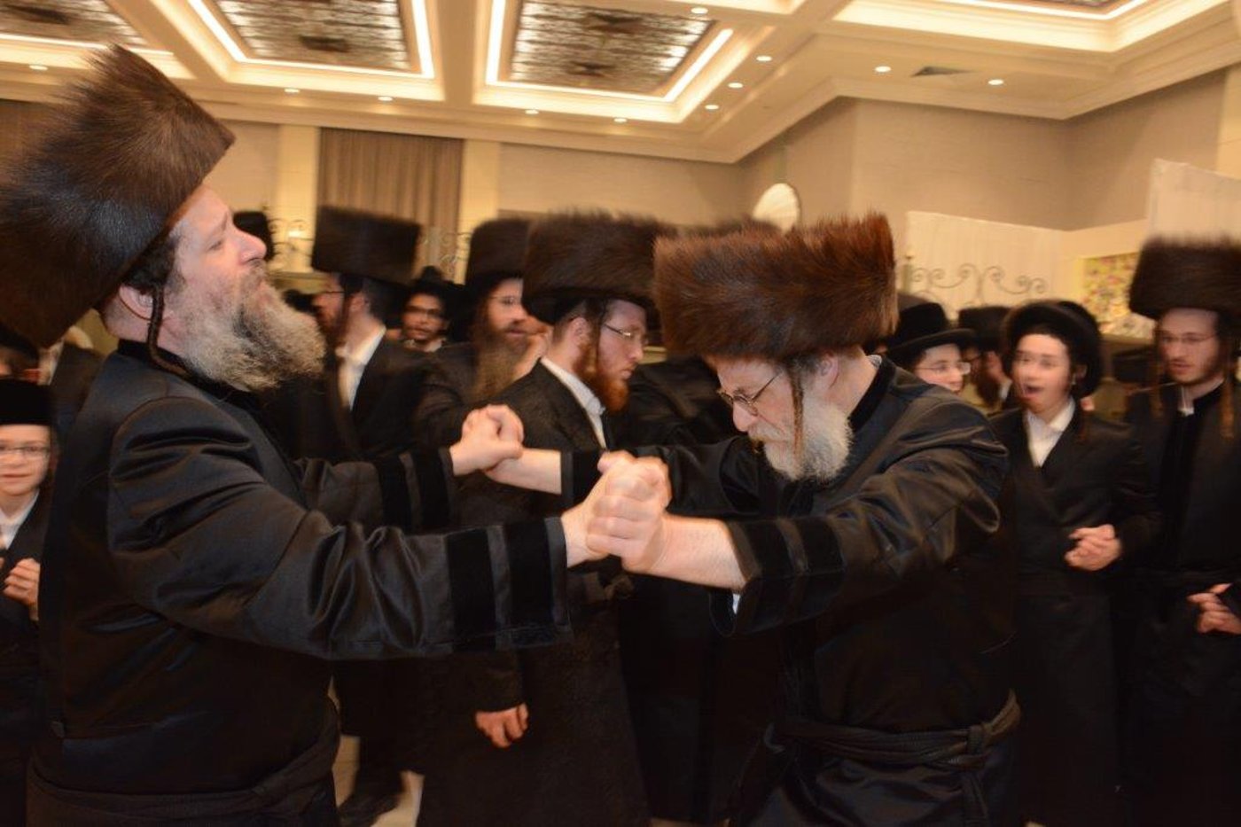 שמחת החתונה בחצר שאץ אשדוד. תיעוד