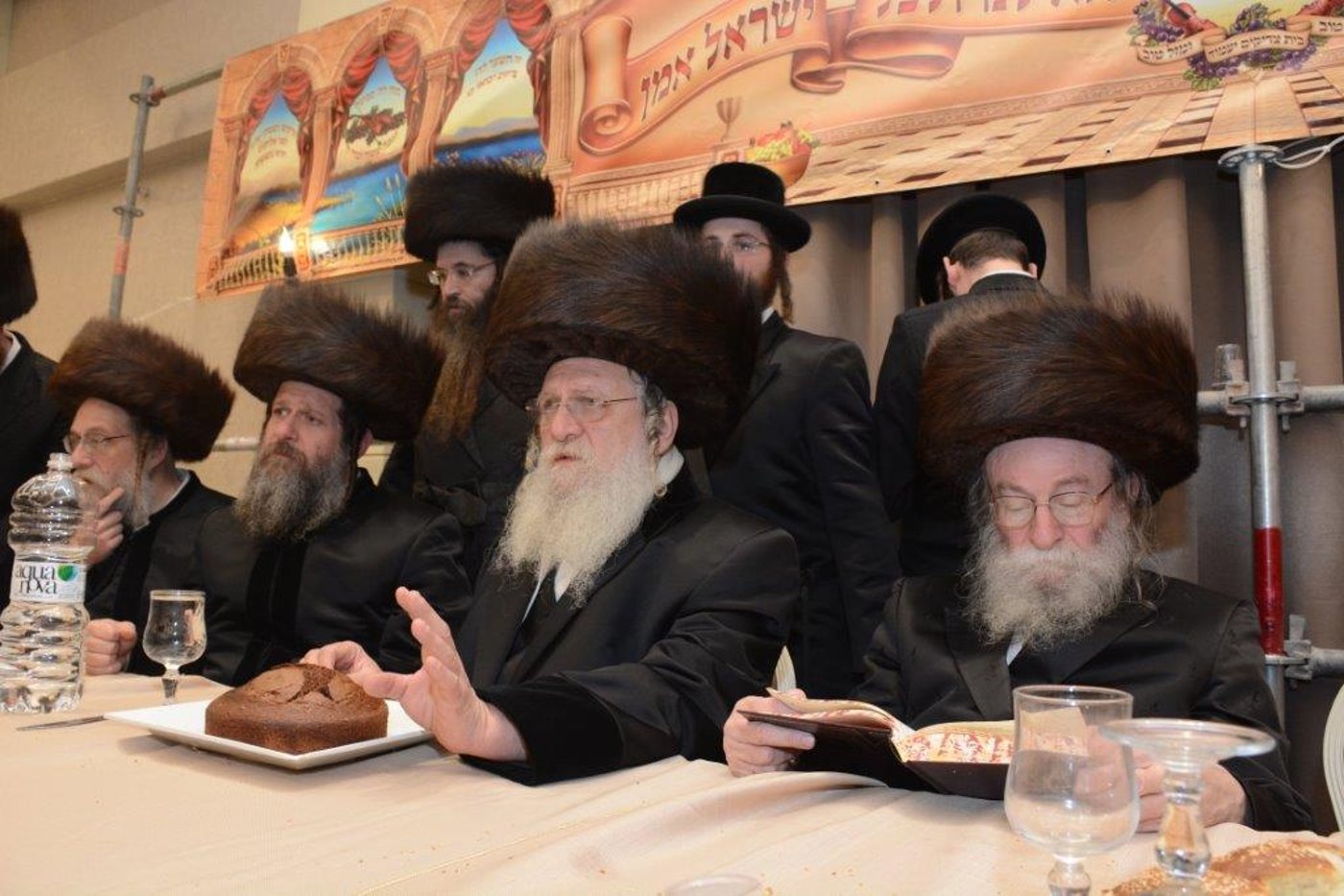 שמחת החתונה בחצר שאץ אשדוד. תיעוד