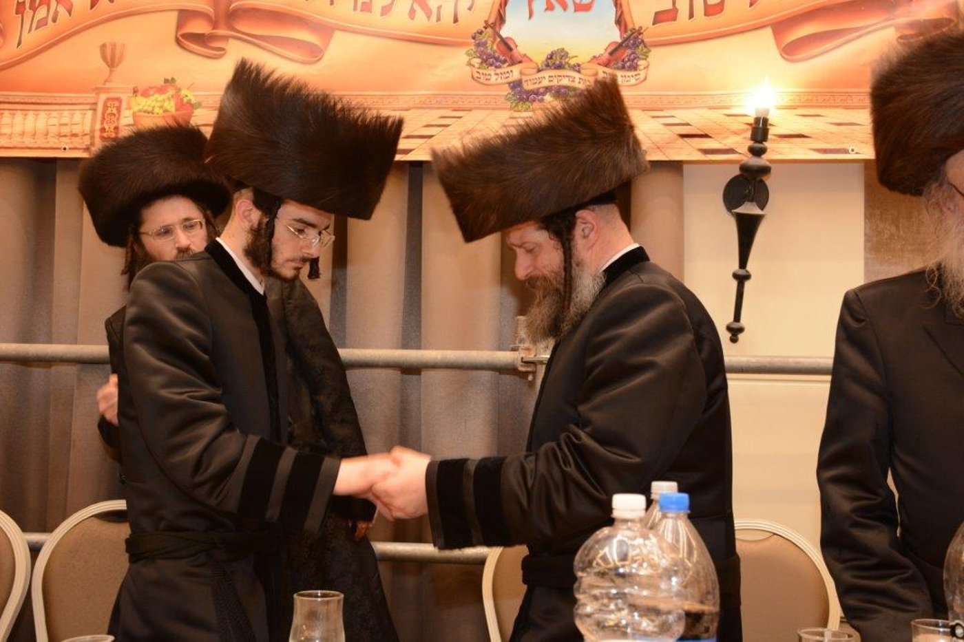 שמחת החתונה בחצר שאץ אשדוד. תיעוד