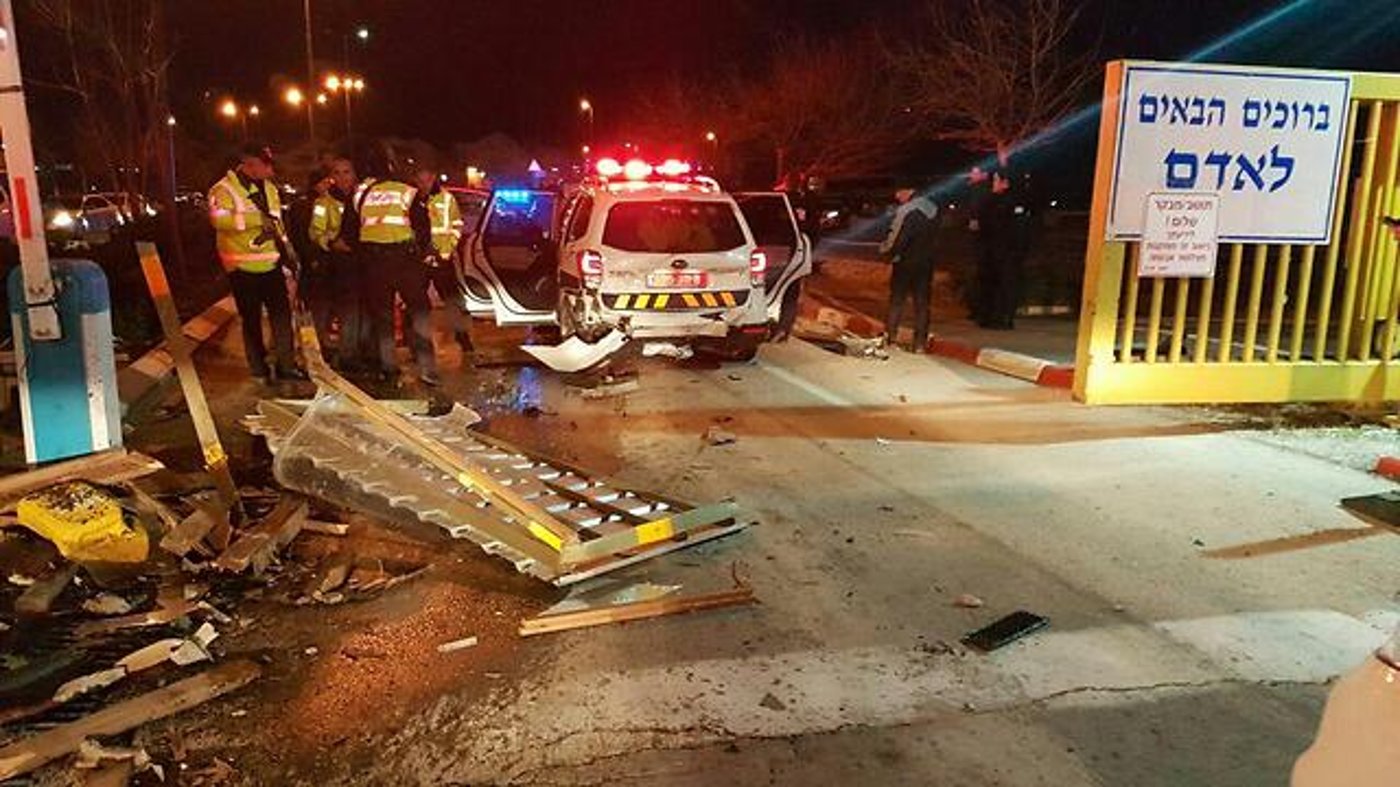 שלושה נפצעו בפיגוע דריסה. המחבלת נפצעה קל ומטופלת בשטח