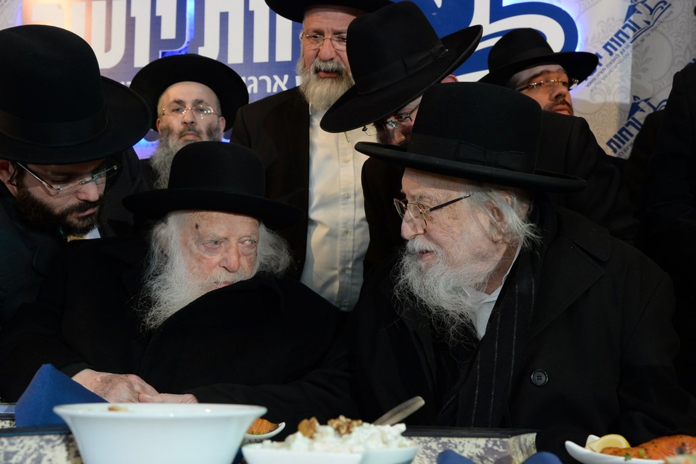 סיום "שערי תשובה" במעמד מרן הגר"ח קנייבסקי. צפו