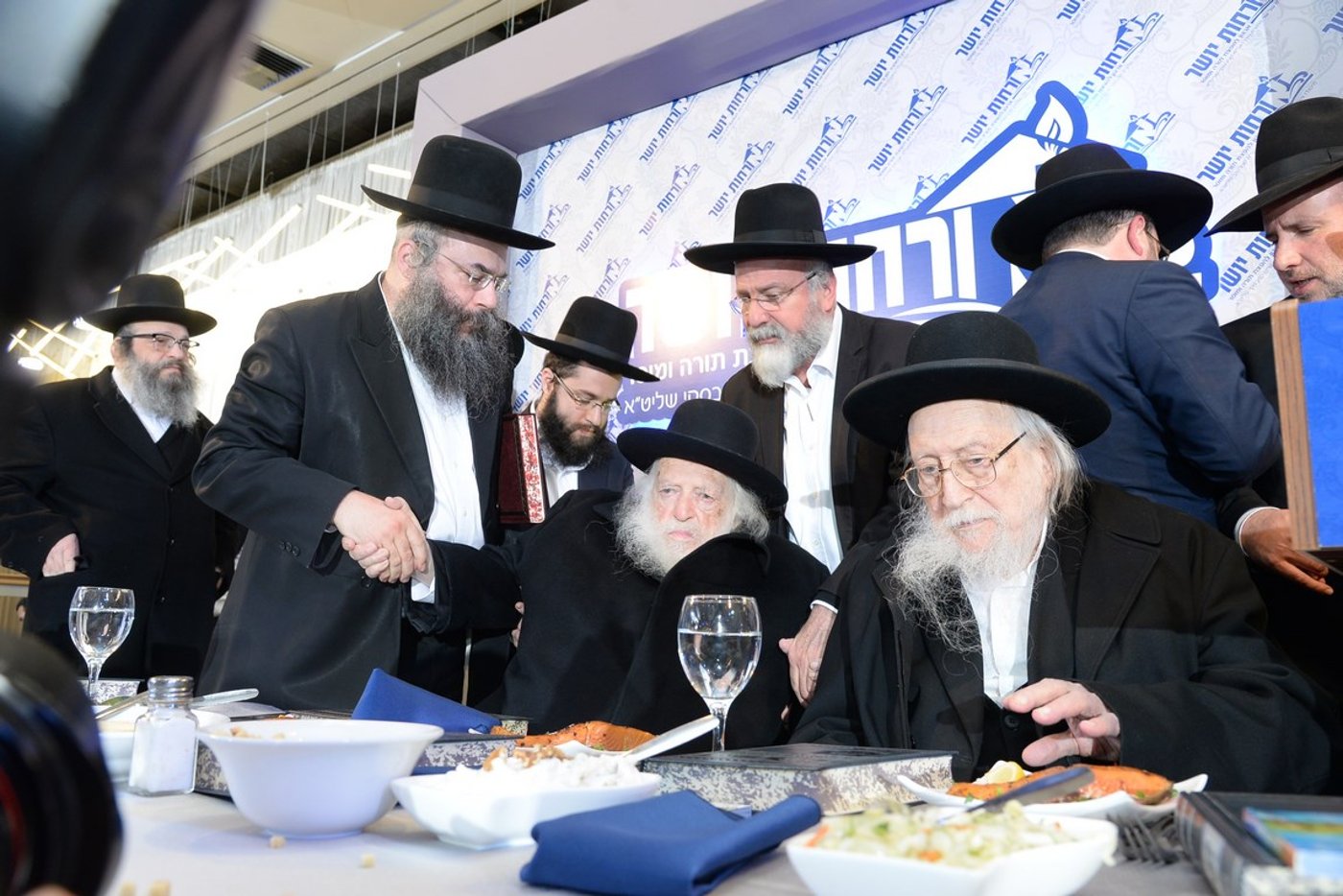 סיום "שערי תשובה" במעמד מרן הגר"ח קנייבסקי. צפו