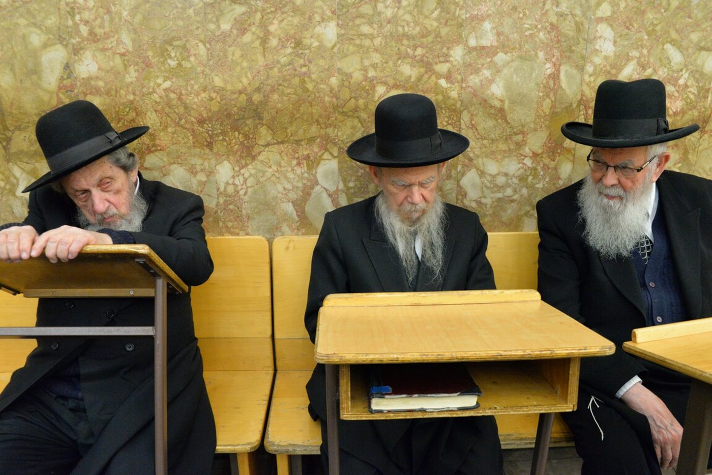 עצרת מספד בישיבת פוניבז' לגר"י אדלשטיין
