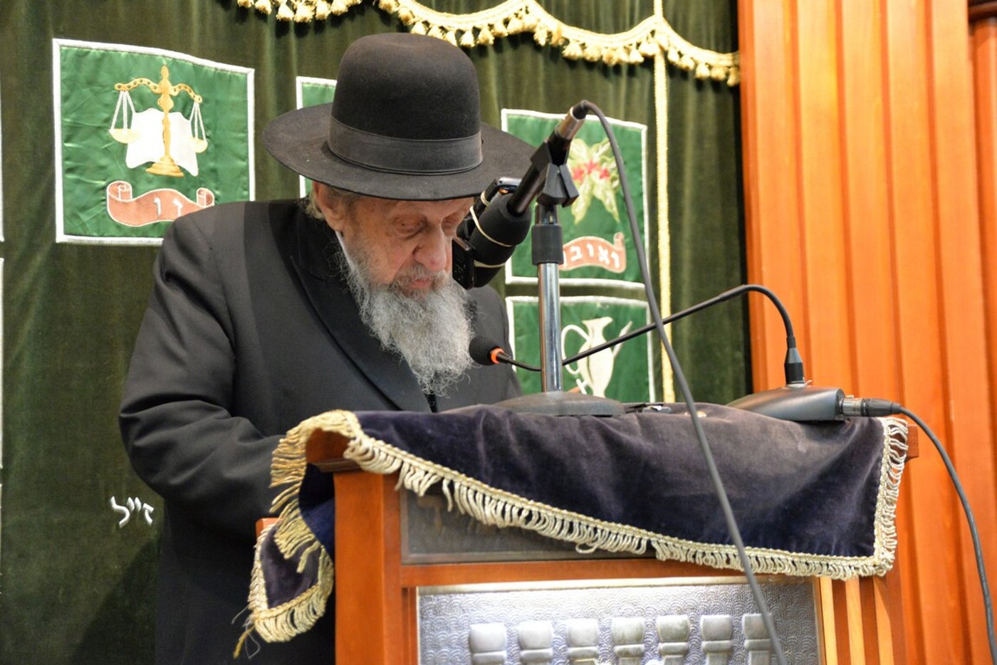 עצרת מספד בתום השבעה לגר"י אדלשטיין