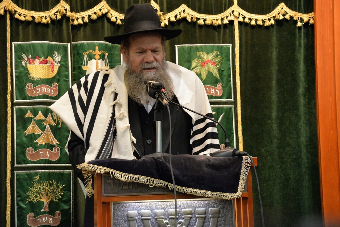 עצרת מספד בתום השבעה לגר"י אדלשטיין