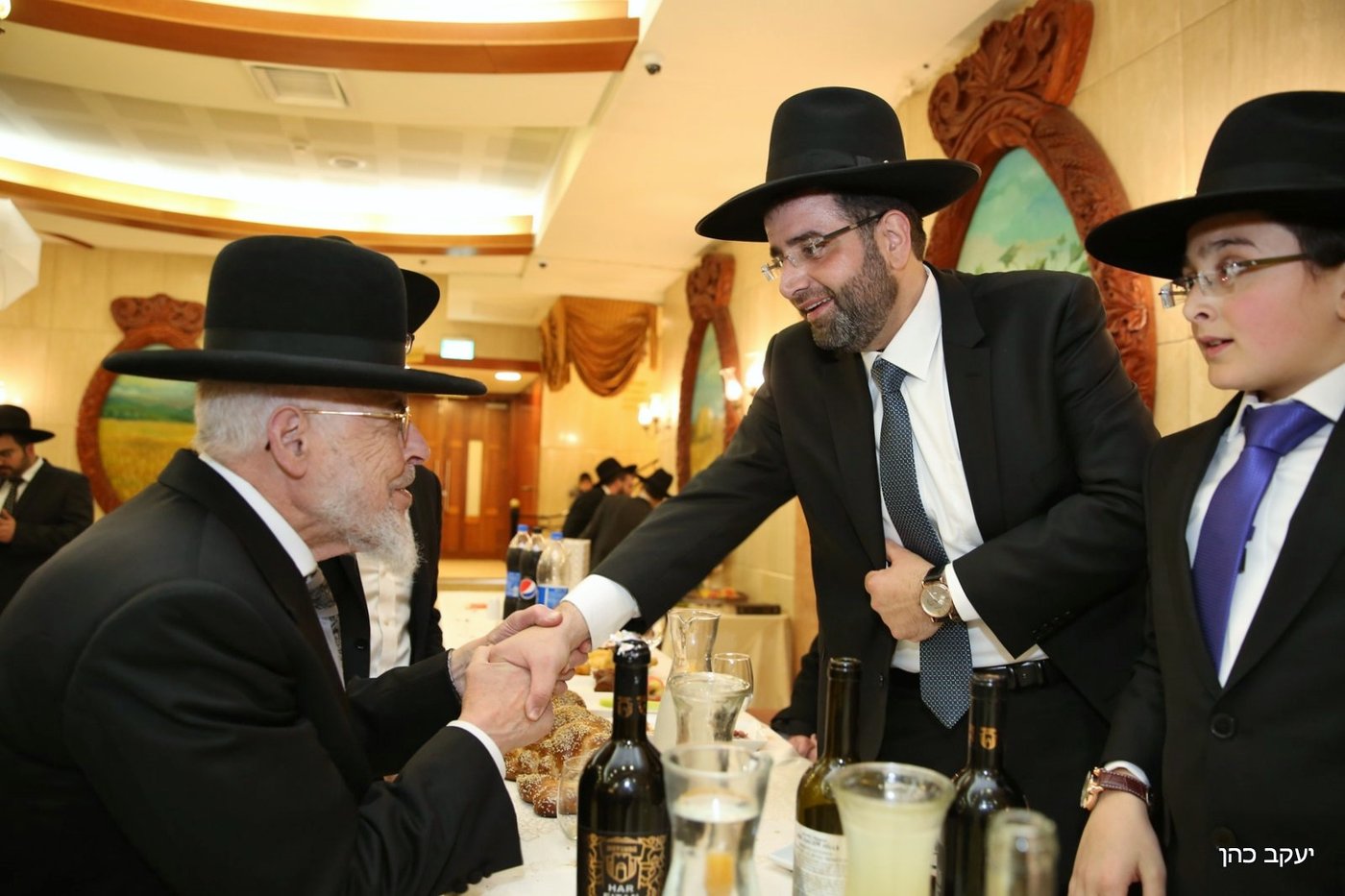 תיעוד: אברהם בצלאל חגג בר מצווה לבנו