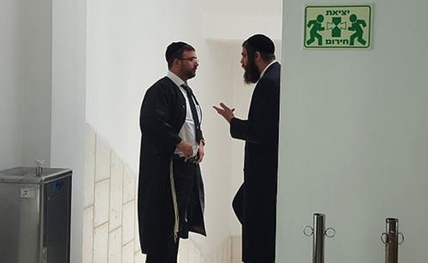 האחרים על הרישום האזורי - ישראל פרוש ויואב ללום